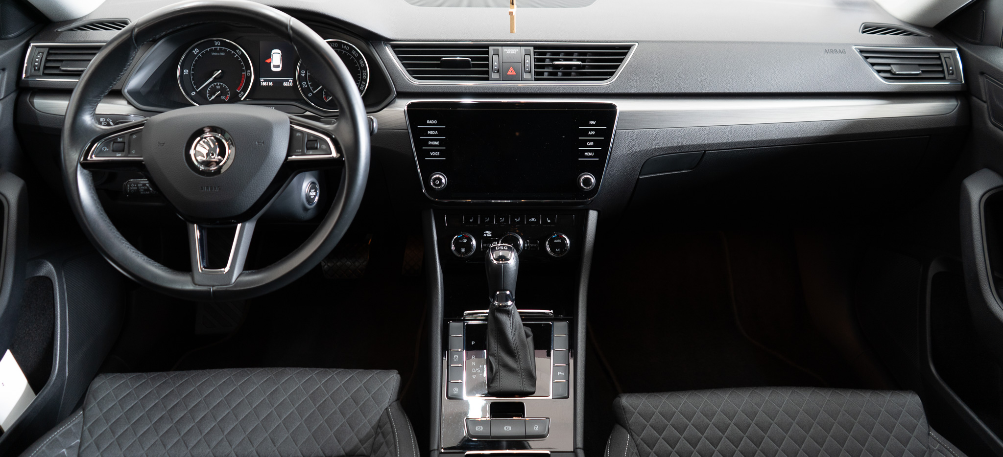 Auto salona tīrīšana » GMM Autopasaule